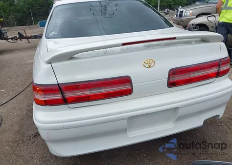 1996 Toyota Mark Ii z USA, uszkodzony, nr VIN JZX100017089